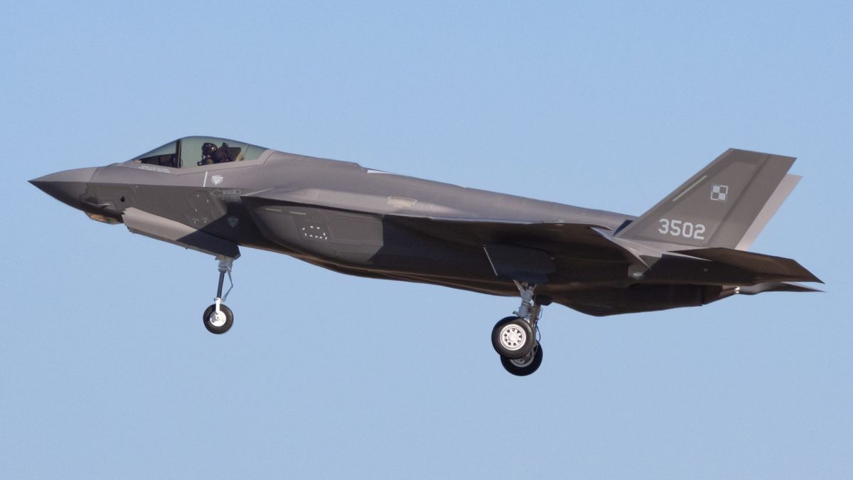 F-35A Husarz