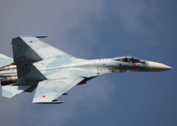 На російському аеродромі знищено винищувач Су-27УБ