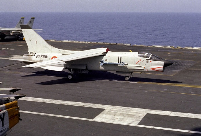 F-8E(FN)