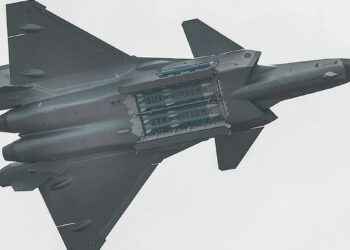 Chines-J-20