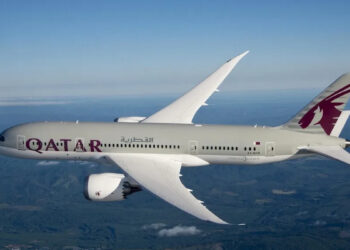 Qatar Airways Starlink Boeing 787-8
