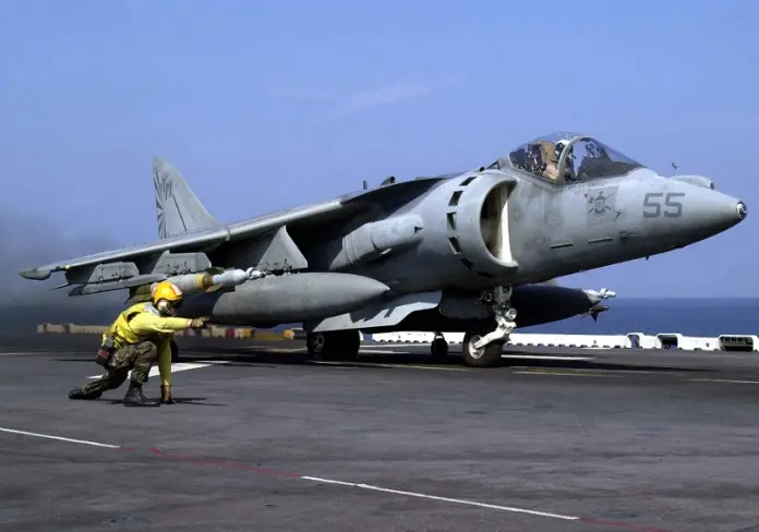 AV-8B