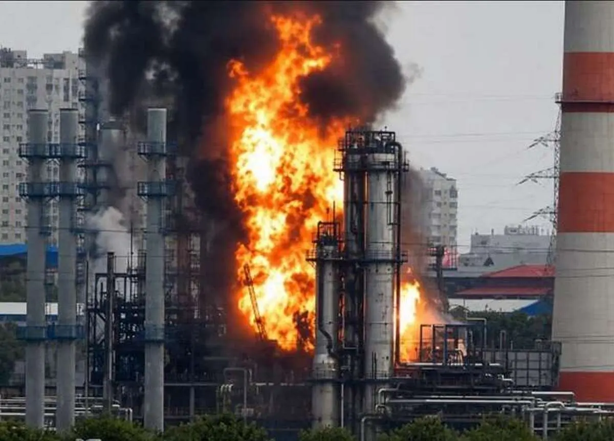 Операція Deep Strike: Українські дрони масовано атакували НПЗ у москві та регіонах росії Операція Deep Strike: Українські дрони масовано атакували НПЗ у москві та регіонах росії
