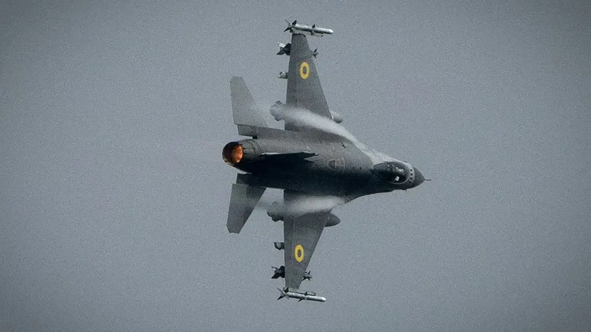 F-16