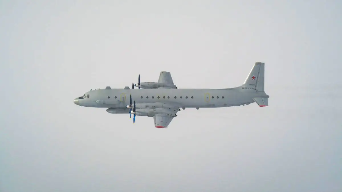 Il-20M