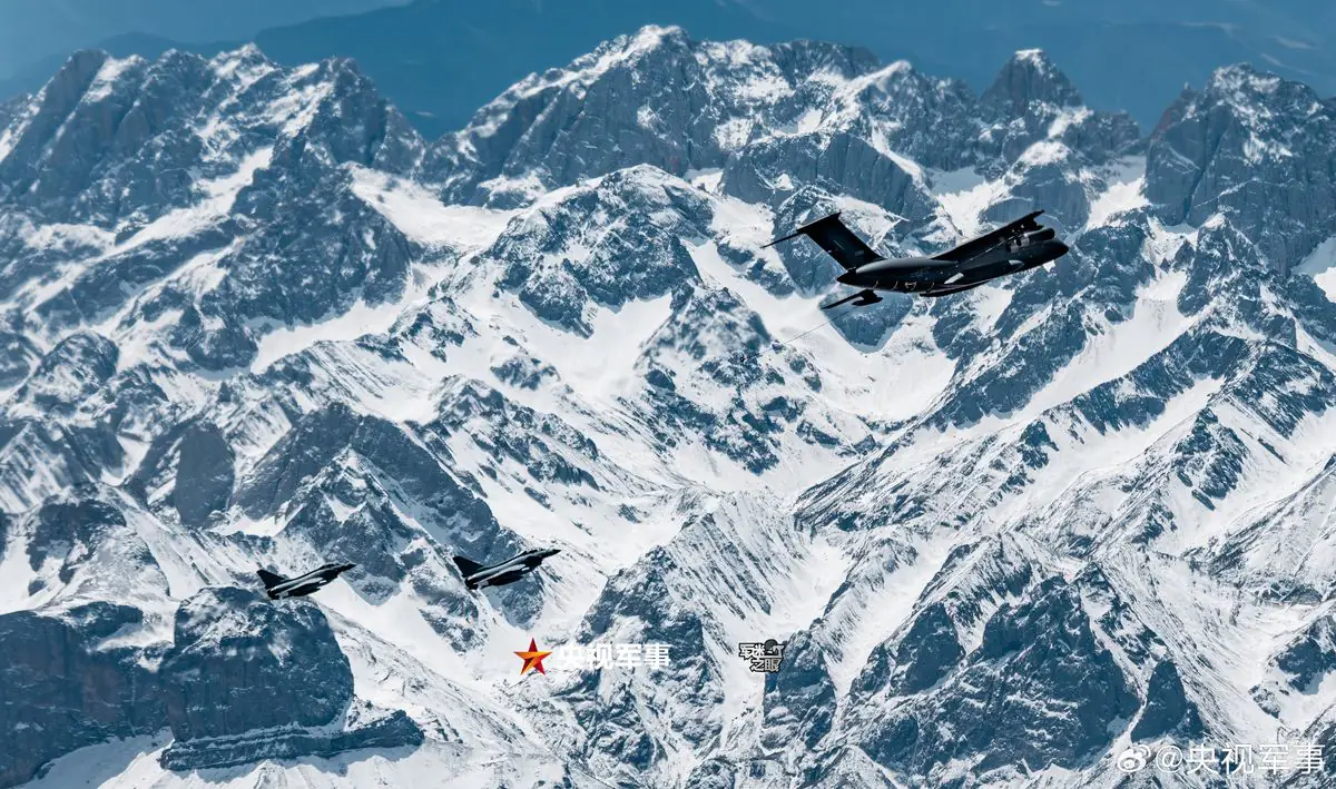 Китайський танкер Y-20 заправив єгипетські МіГ-29 під час навчань Eagles of Civilization