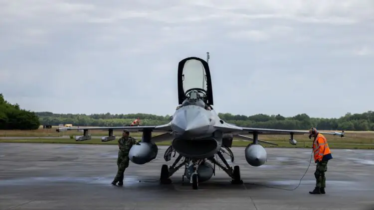 F-16