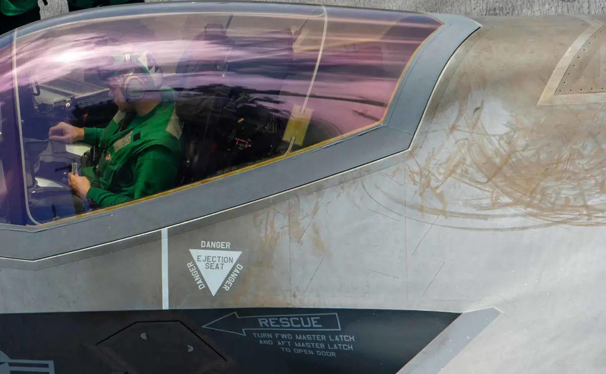 США активно розв'язують проблему корозії на літаках F-35