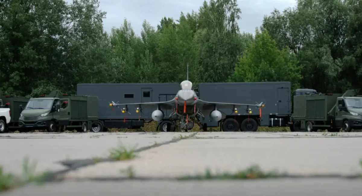 Повітряні Сили України отримали мобільний комплекс обслуговування F-16