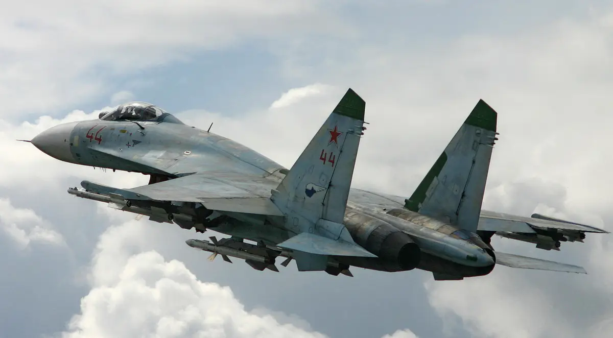 Su-27 russian