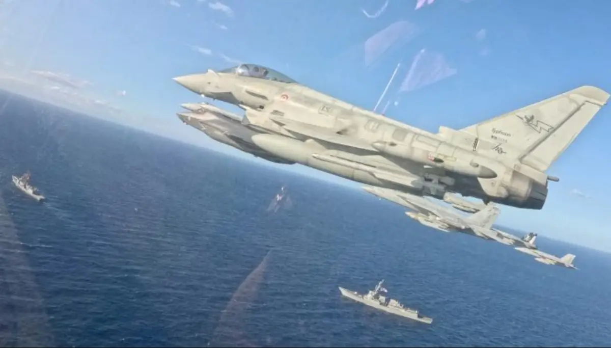 Авіаносець USS Gerald R. Ford і союзна авіація тренуються над Чорним морем у межах Neptune Strike 25-2