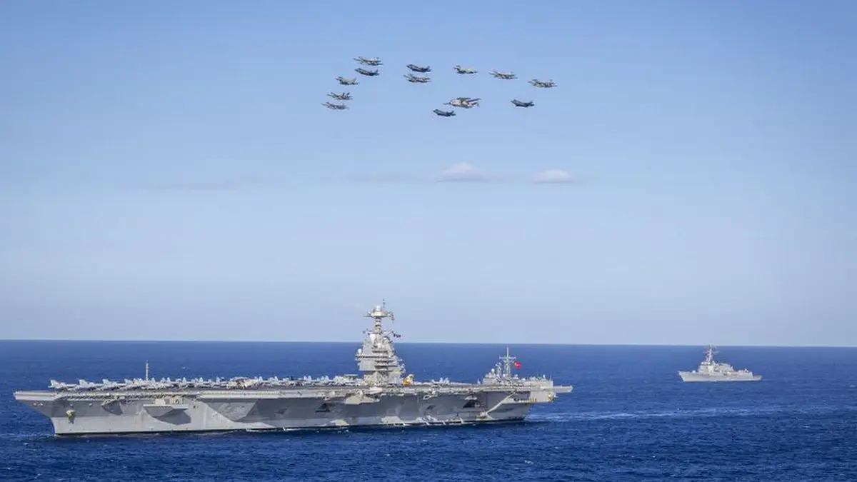 Авіаносець USS Gerald R. Ford і союзна авіація тренуються над Чорним морем у межах Neptune Strike 25-2